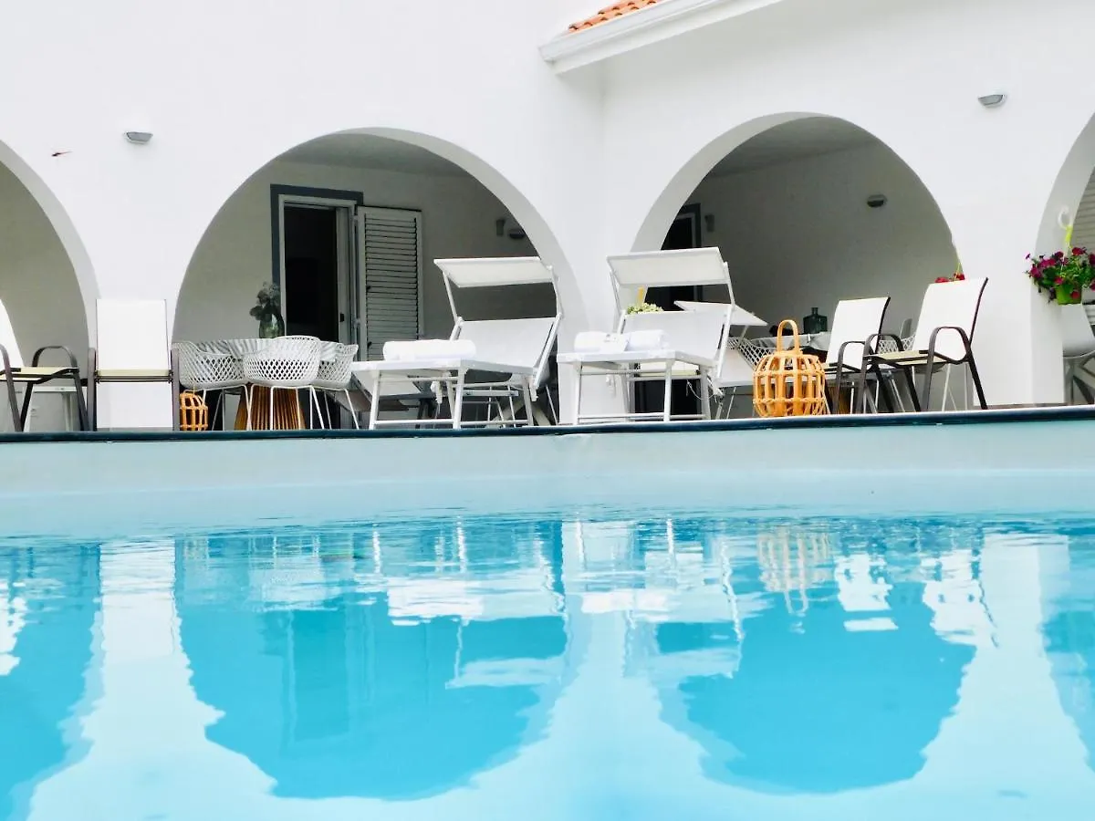 Le Agavi - Villa Esclusiva Per Vacanze Carini 0*,  Italy